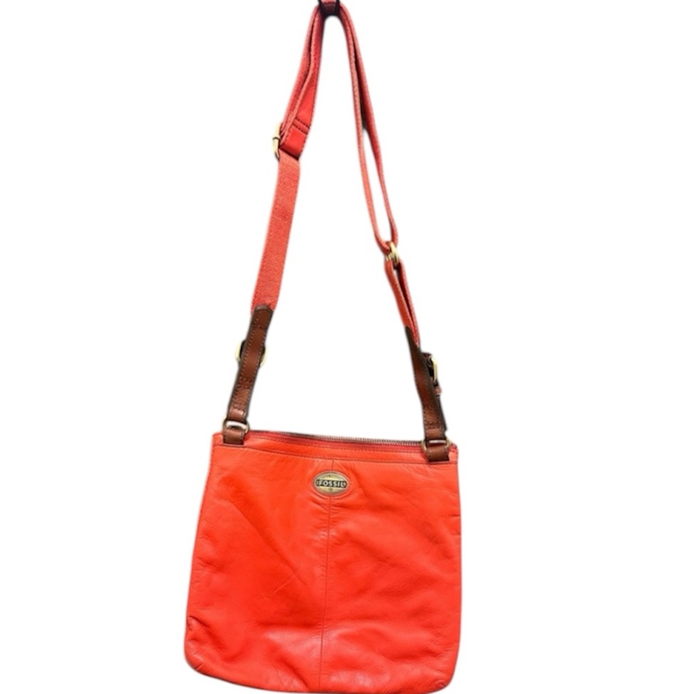 RARE Fossil Explorer Crossbody Bag Y2K Like New High Quality Leather